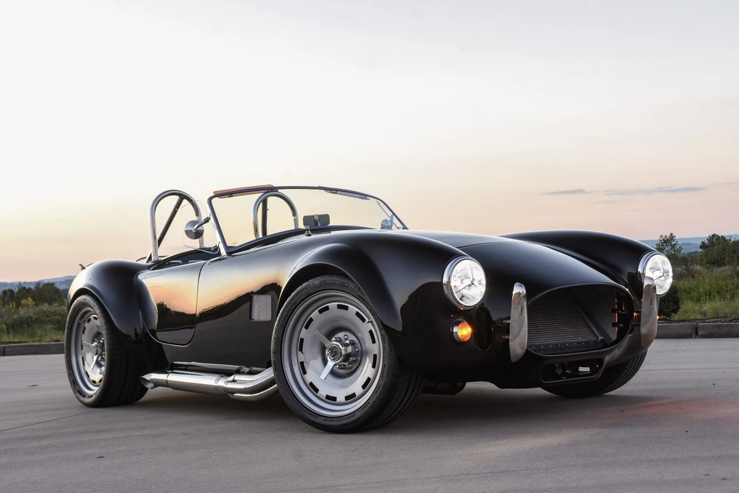 Shelby Cobra Replica - Image 27 of 31