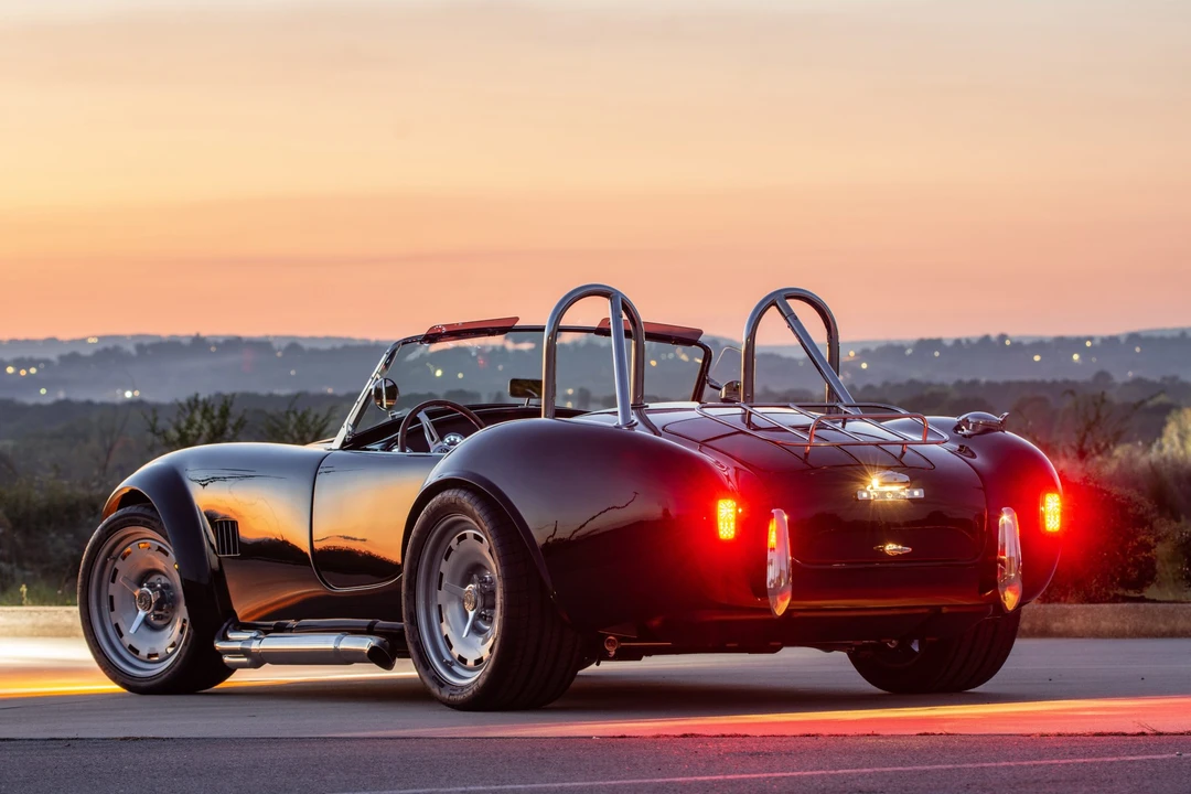 Shelby Cobra Replica - Image 23 of 31