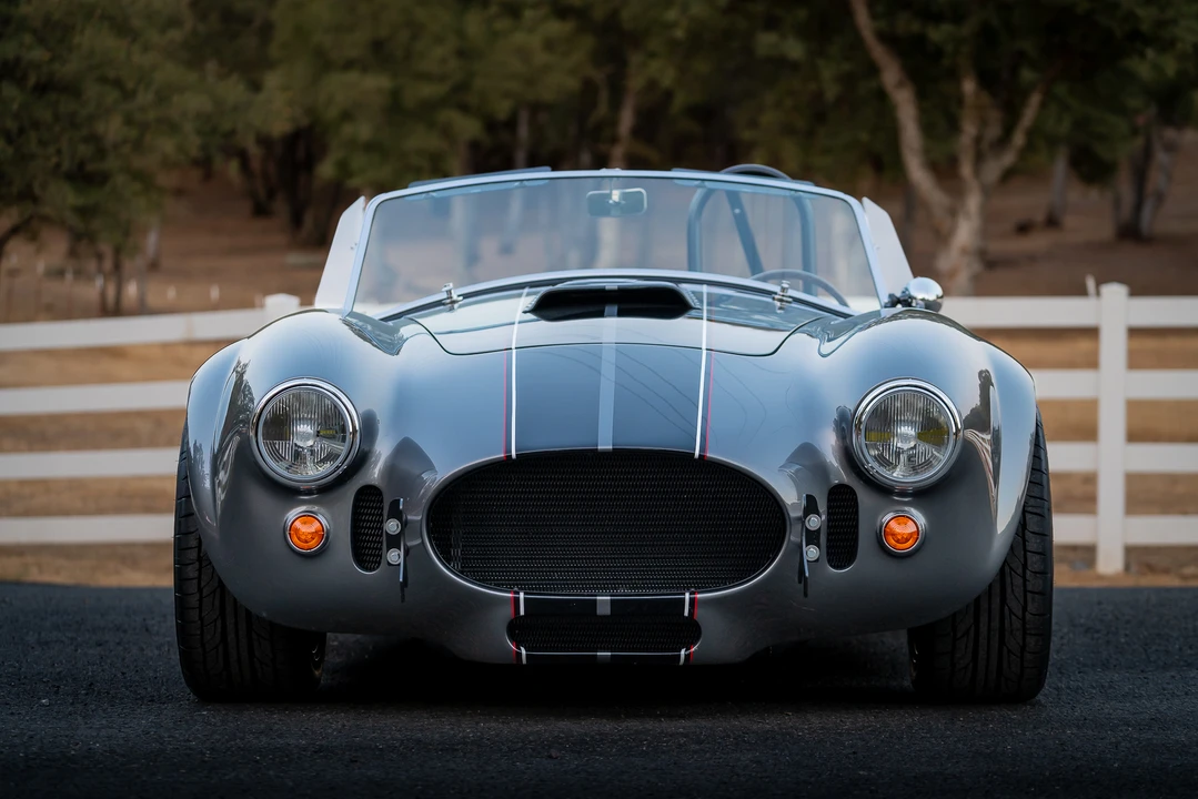 Shelby Cobra Replica - Image 3 of 31