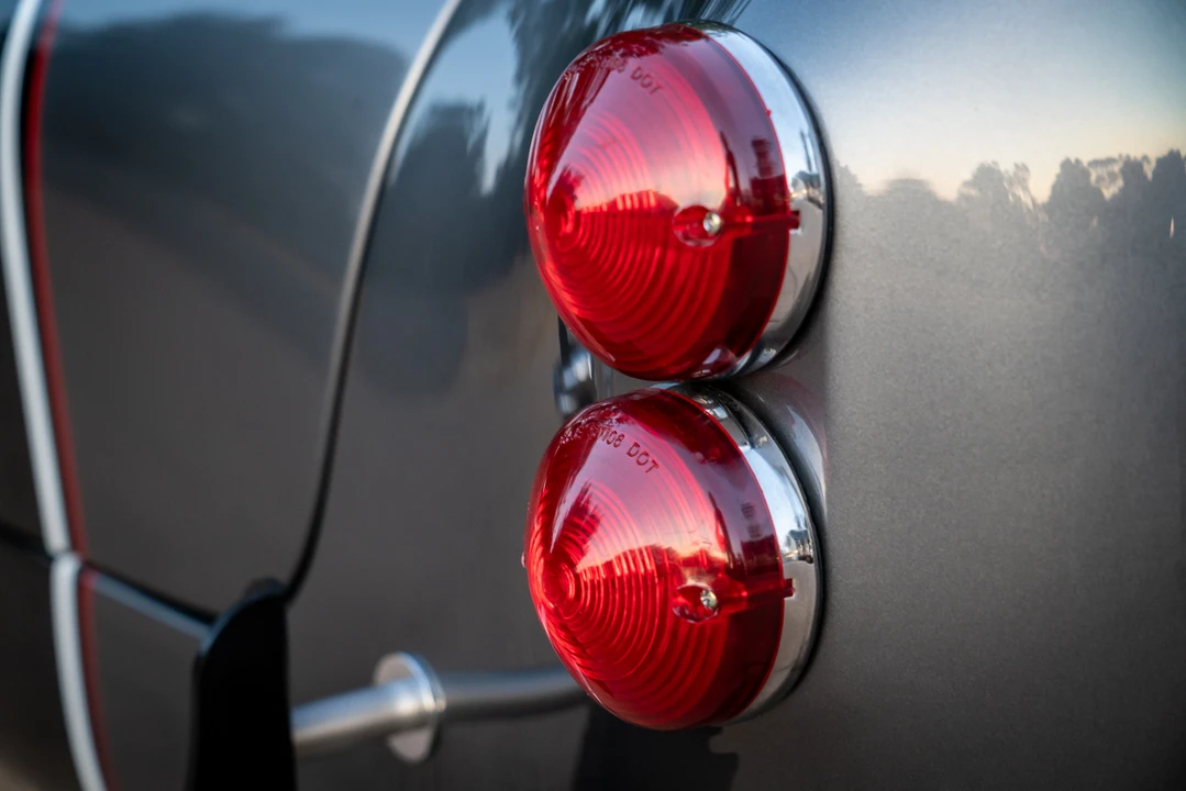 Shelby Cobra Replica - Image 30 of 31