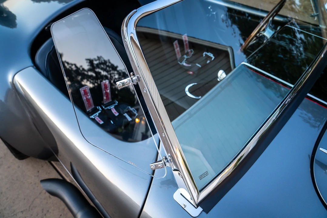 Shelby Cobra Replica - Image 13 of 31
