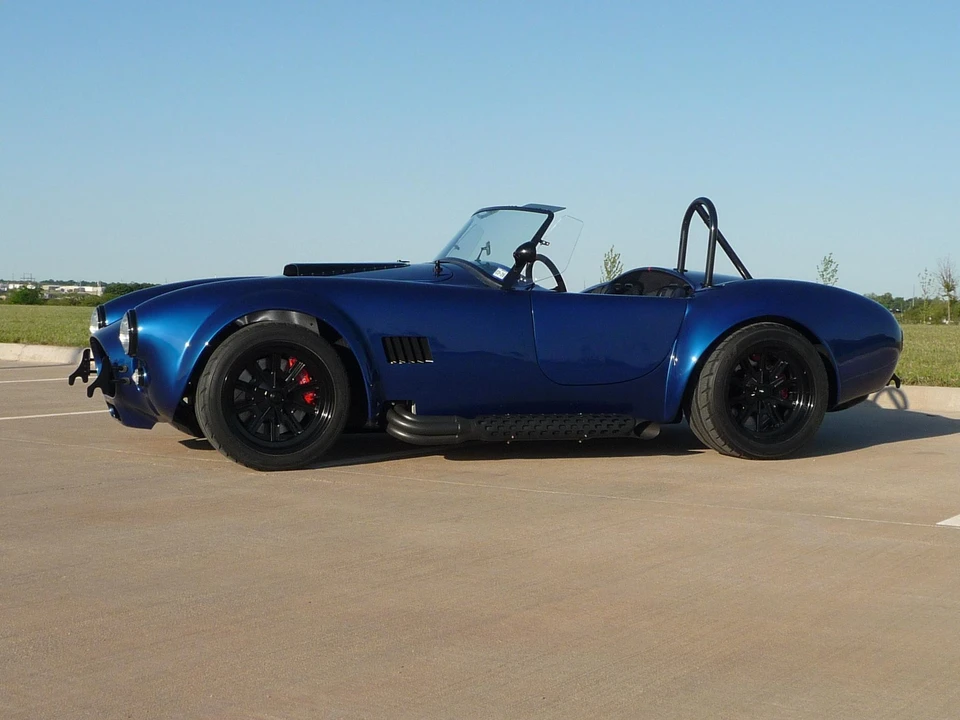 Shelby Cobra Replica - Image 10 of 31