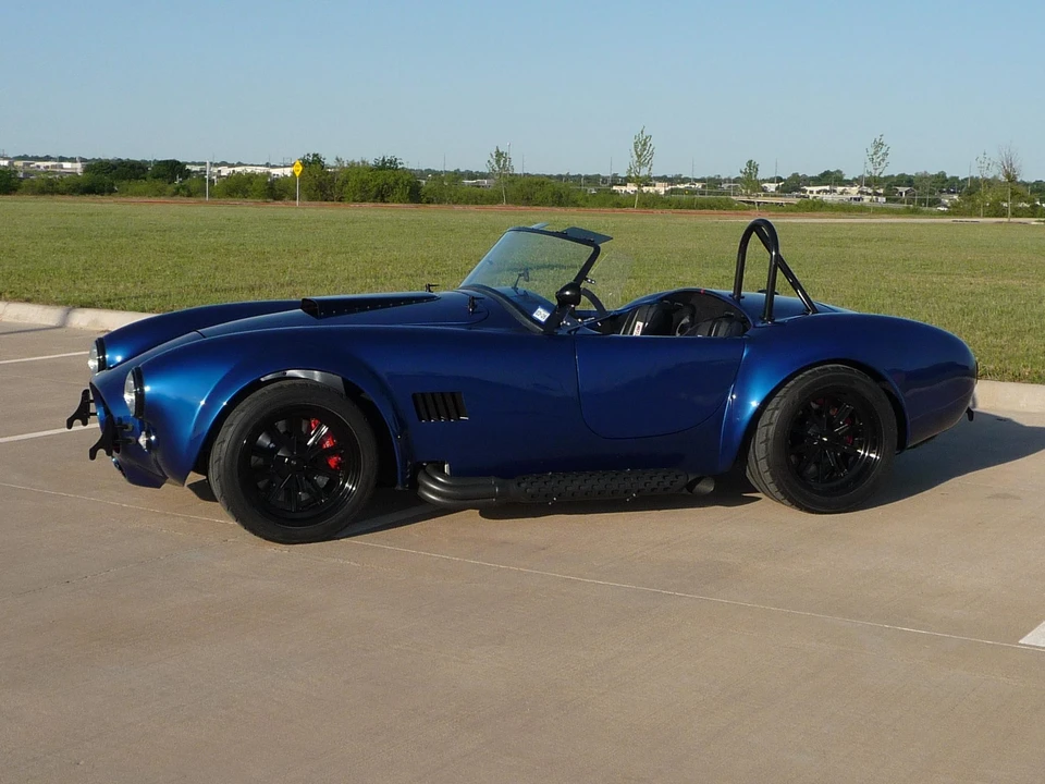Shelby Cobra Replica - Image 9 of 31
