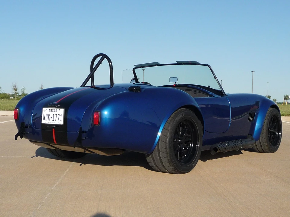 Shelby Cobra Replica - Image 23 of 31