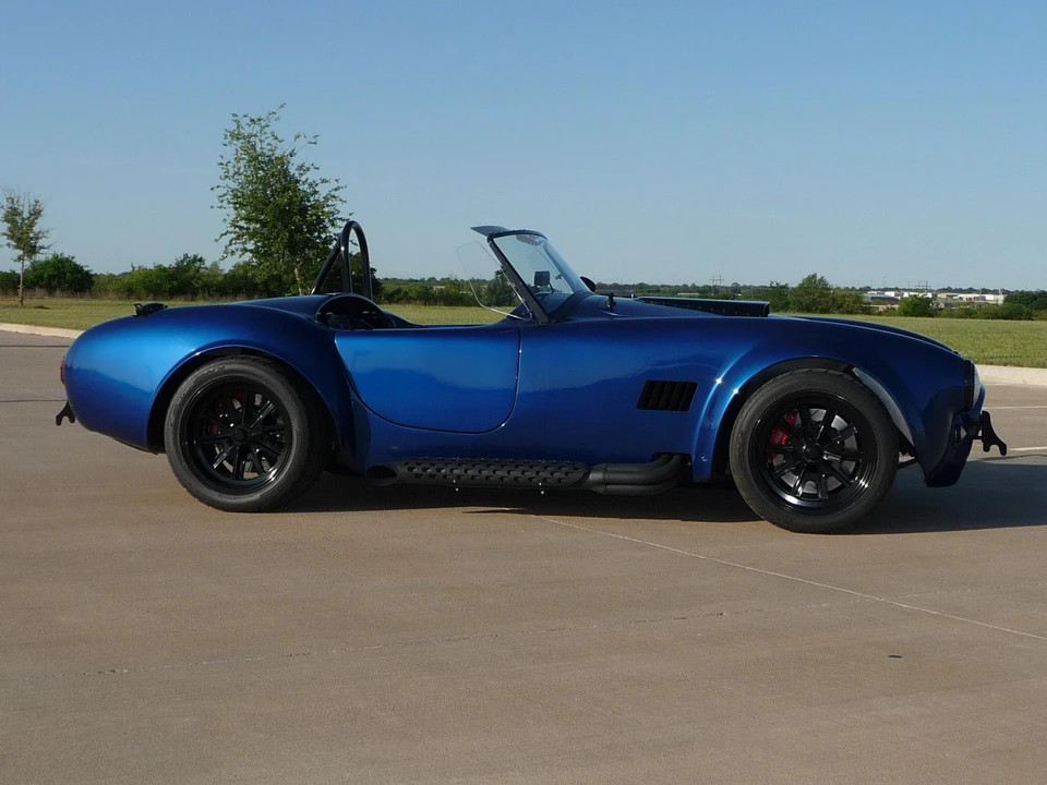Shelby Cobra Replica - Image 27 of 31