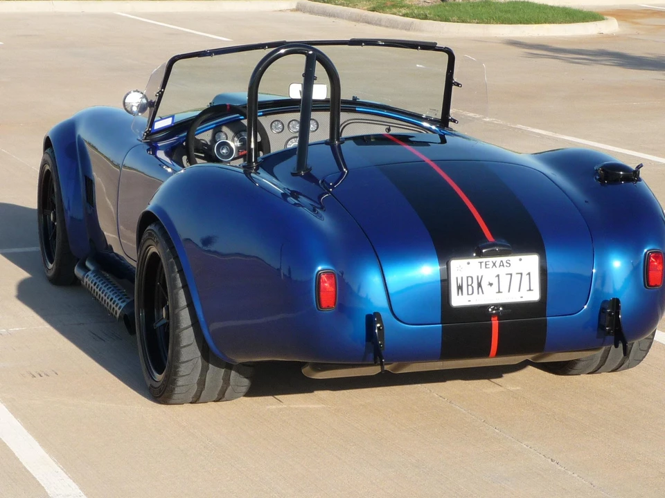 Shelby Cobra Replica - Image 17 of 31