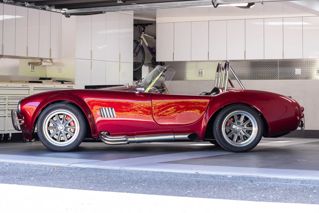Shelby Cobra Replica - Image 9 of 31