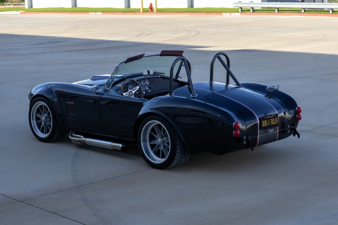 Shelby Cobra Replica - Image 22 of 31
