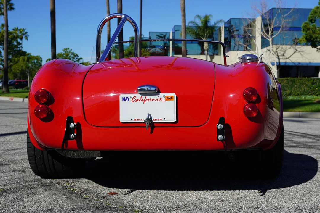 Shelby Cobra Replica - Image 15 of 31