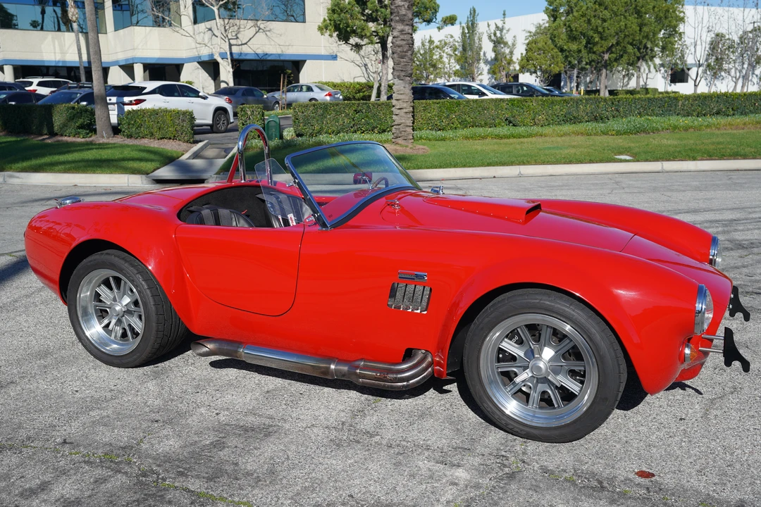 Shelby Cobra Replica - Image 18 of 31