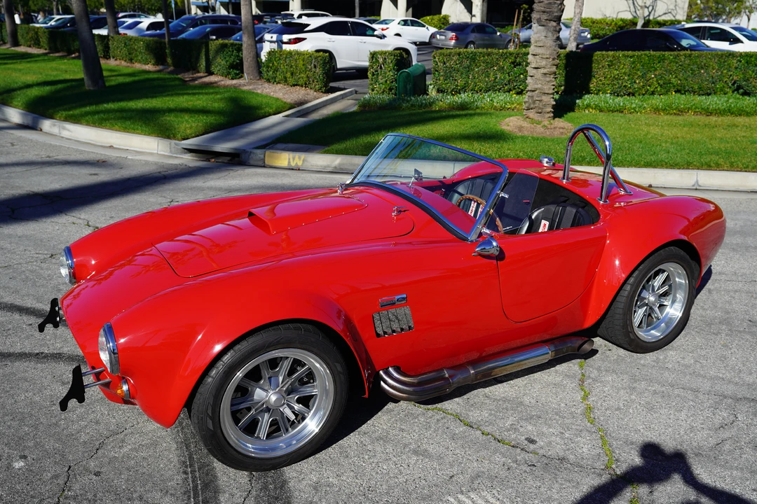 Shelby Cobra Replica - Image 7 of 31