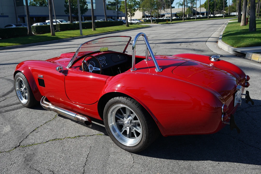 Shelby Cobra Replica - Image 10 of 31