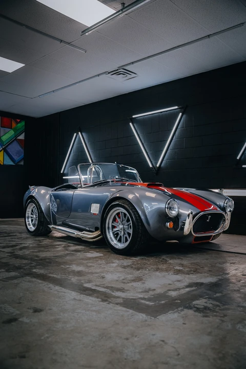Shelby Cobra Replica - Image 5 of 31
