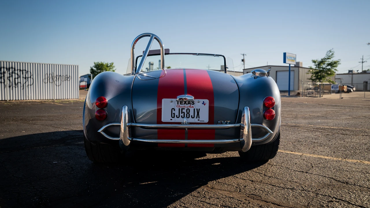 Shelby Cobra Replica - Image 17 of 31