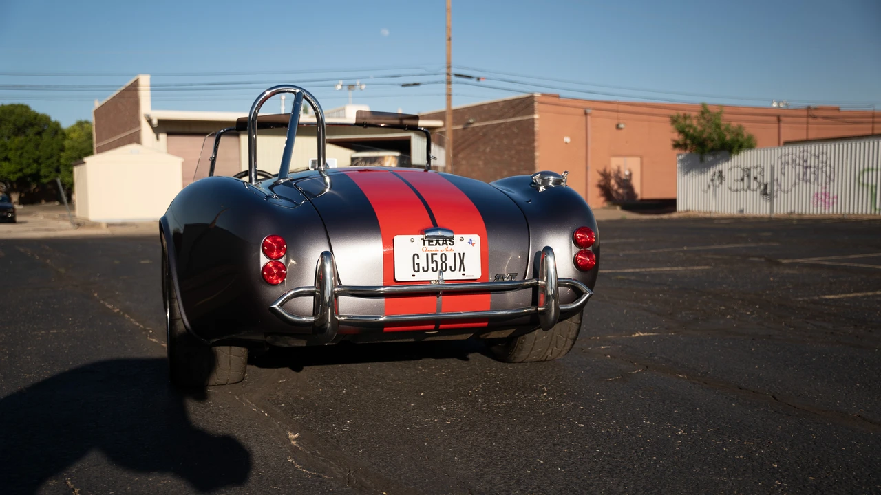 Shelby Cobra Replica - Image 19 of 31