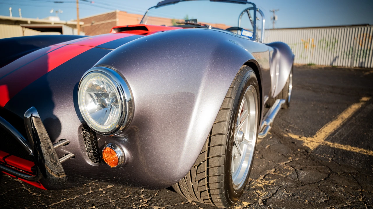 Shelby Cobra Replica - Image 28 of 31
