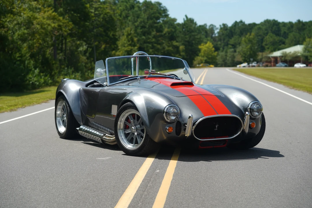Shelby Cobra Replica - Image 5 of 31