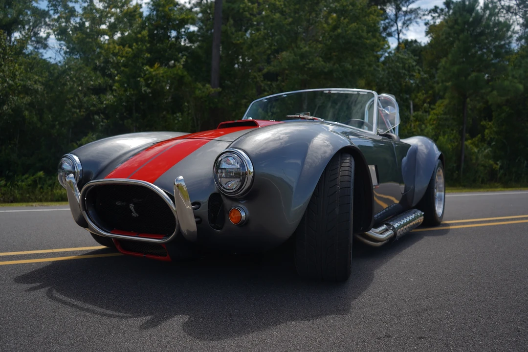 Shelby Cobra Replica - Image 17 of 31
