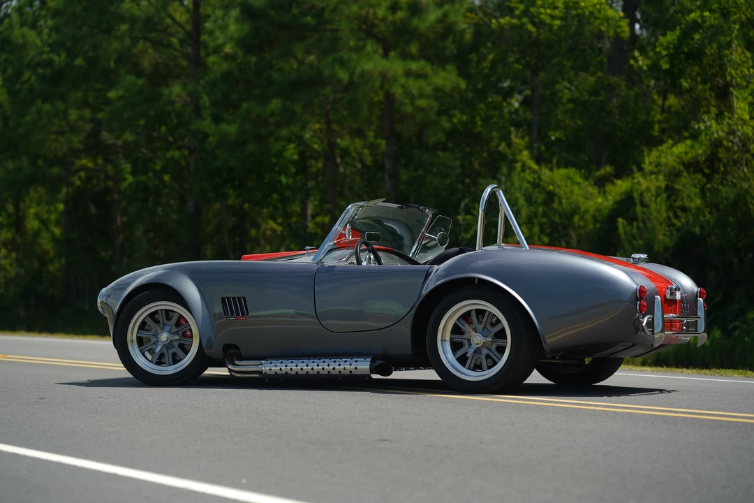 Shelby Cobra Replica - Image 23 of 31
