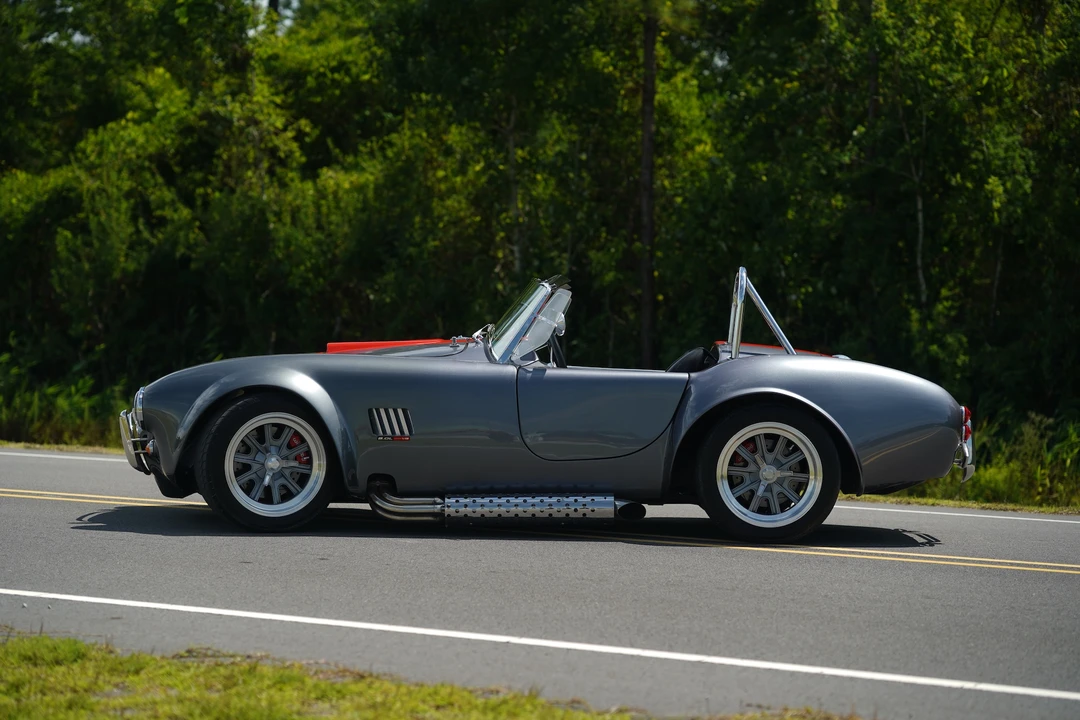 Shelby Cobra Replica - Image 22 of 31