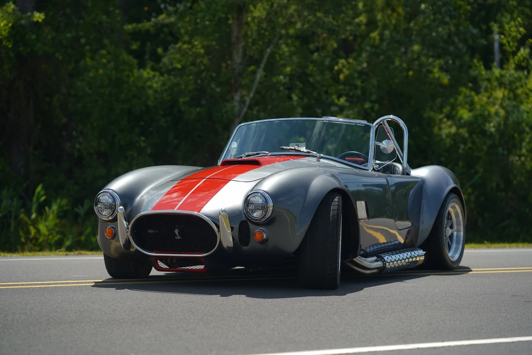 Shelby Cobra Replica - Image 19 of 31