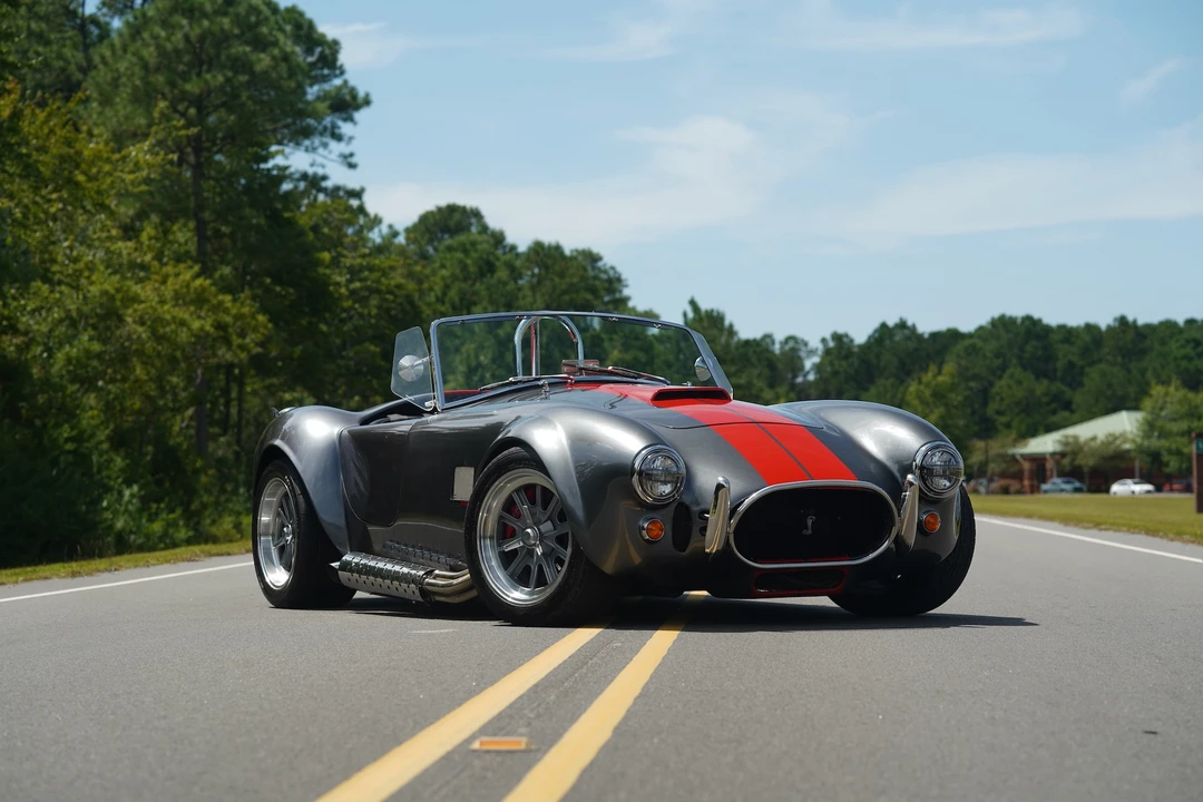 Shelby Cobra Replica - Image 3 of 31