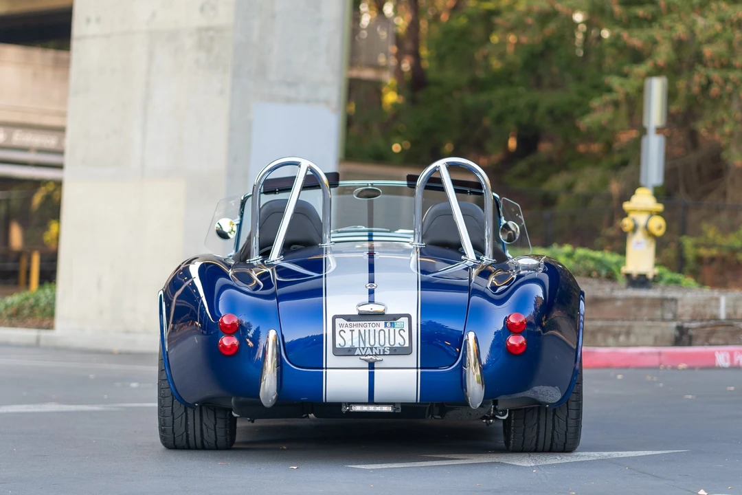 Shelby Cobra Replica - Image 5 of 31