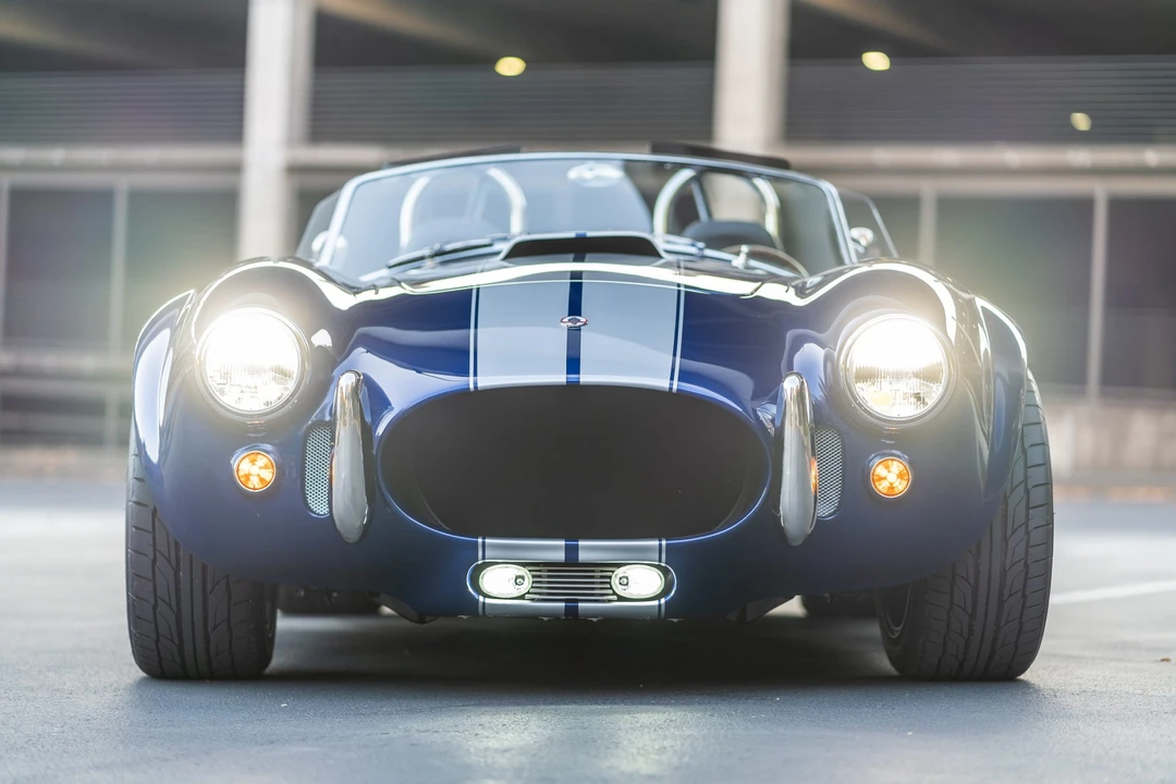 Shelby Cobra Replica - Image 15 of 31