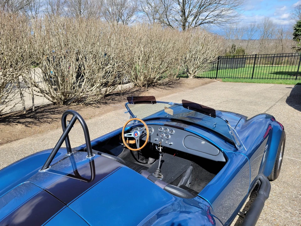 Shelby Cobra Replica - Image 23 of 31