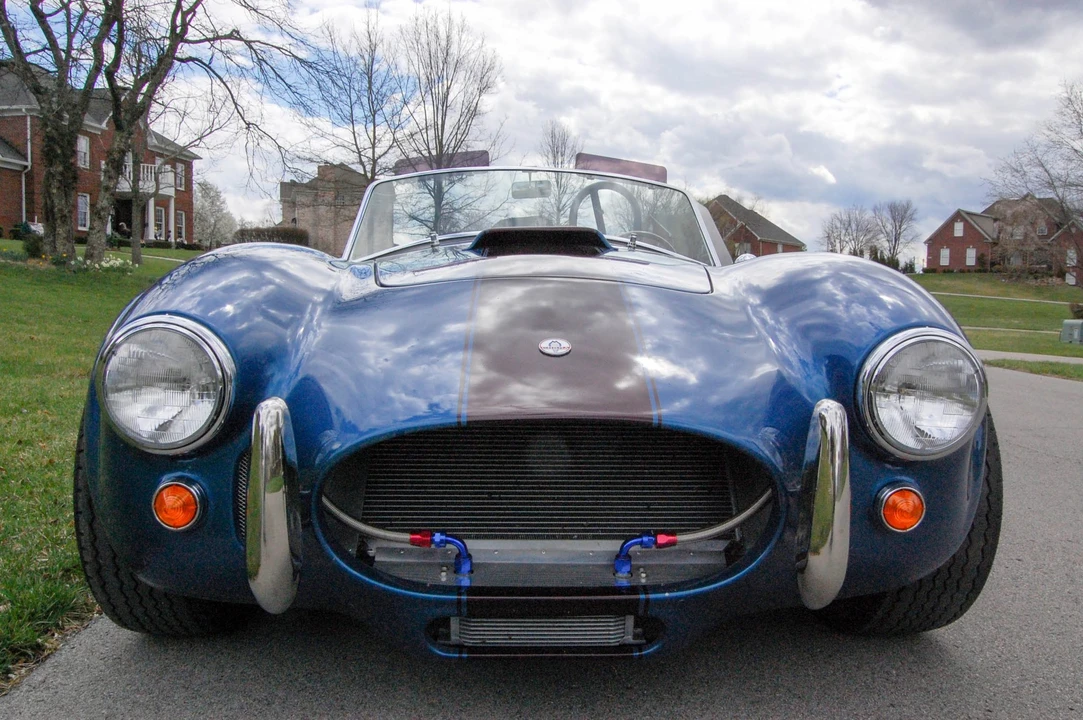 Shelby Cobra Replica - Image 8 of 31