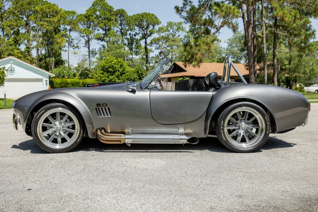 Shelby Cobra Replica - Image 4 of 31