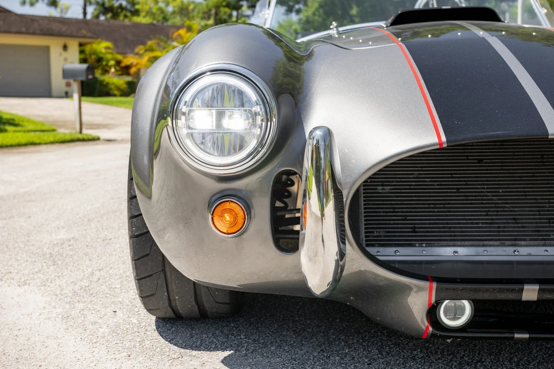 Shelby Cobra Replica - Image 15 of 31