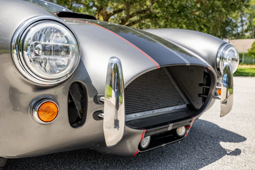 Shelby Cobra Replica - Image 14 of 31