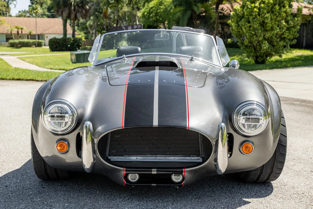 Shelby Cobra Replica - Image 10 of 31