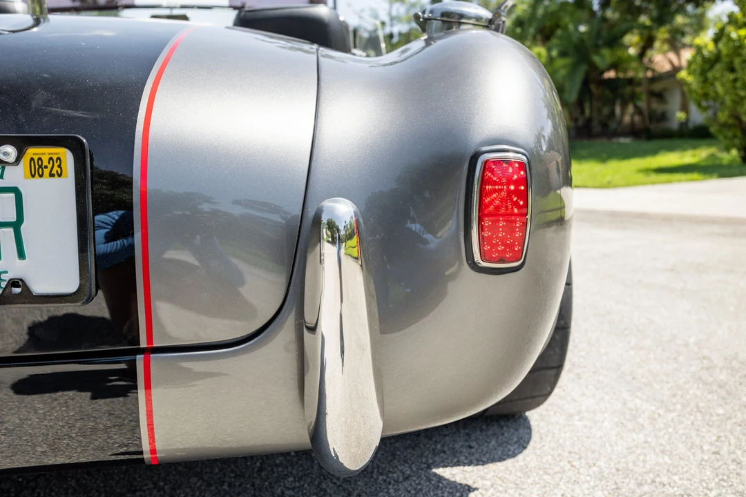 Shelby Cobra Replica - Image 21 of 31