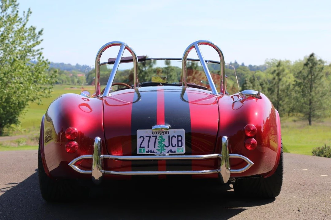 Shelby Cobra Replica - Image 8 of 31