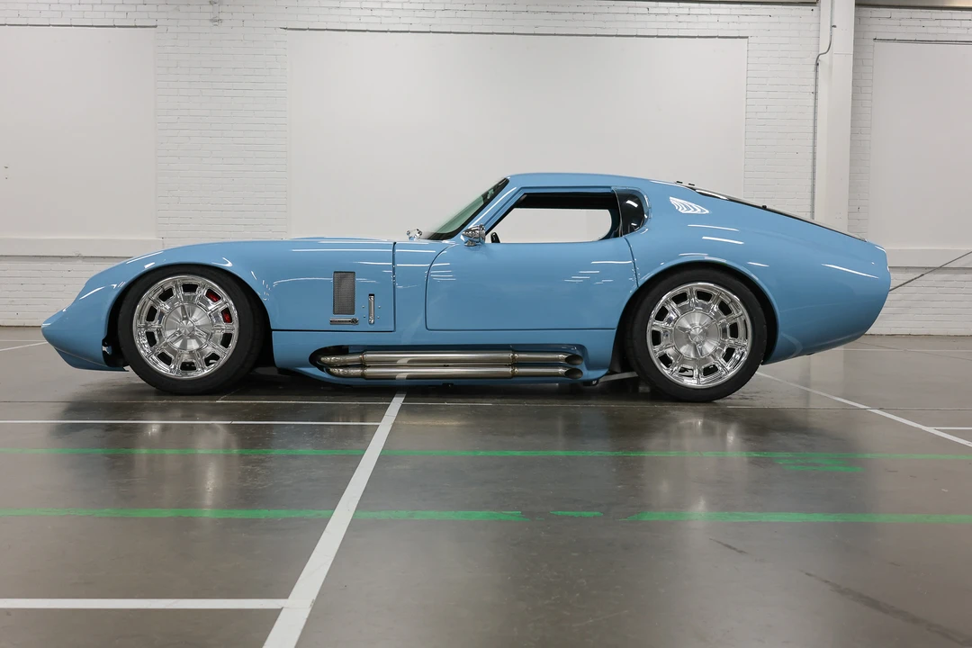 Factory Five Type 65 - Image 17 of 31