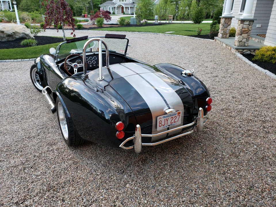 Shelby Cobra Replica - Image 17 of 31
