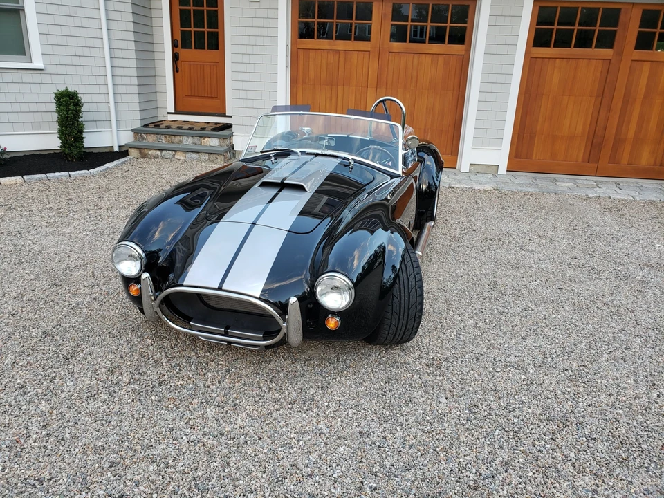 Shelby Cobra Replica - Image 2 of 31