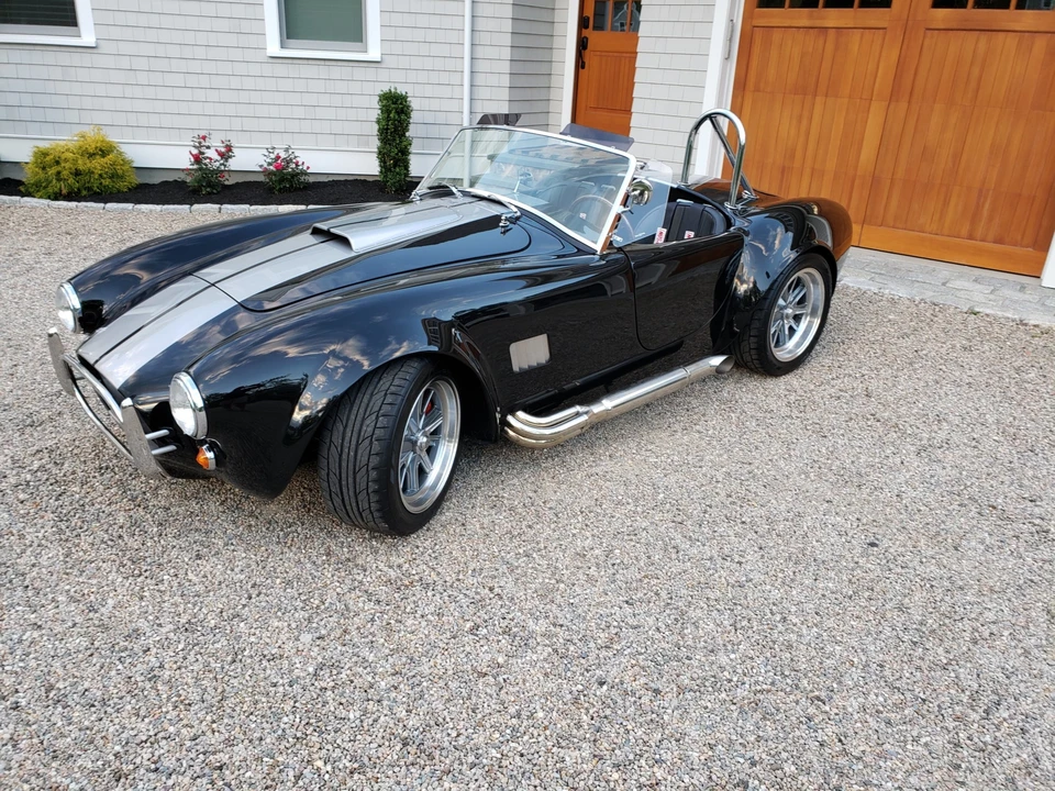 Shelby Cobra Replica - Image 8 of 31