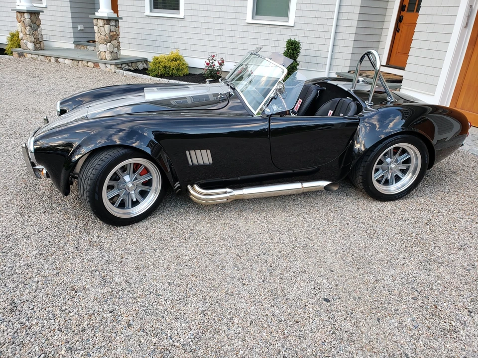 Shelby Cobra Replica - Image 10 of 31