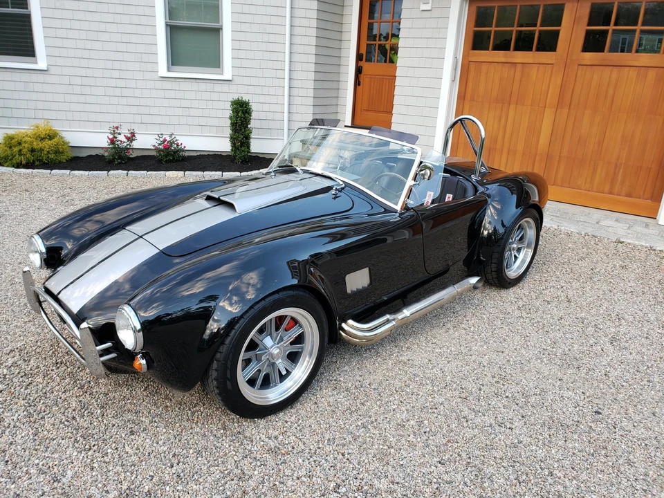 Shelby Cobra Replica - Image 7 of 31