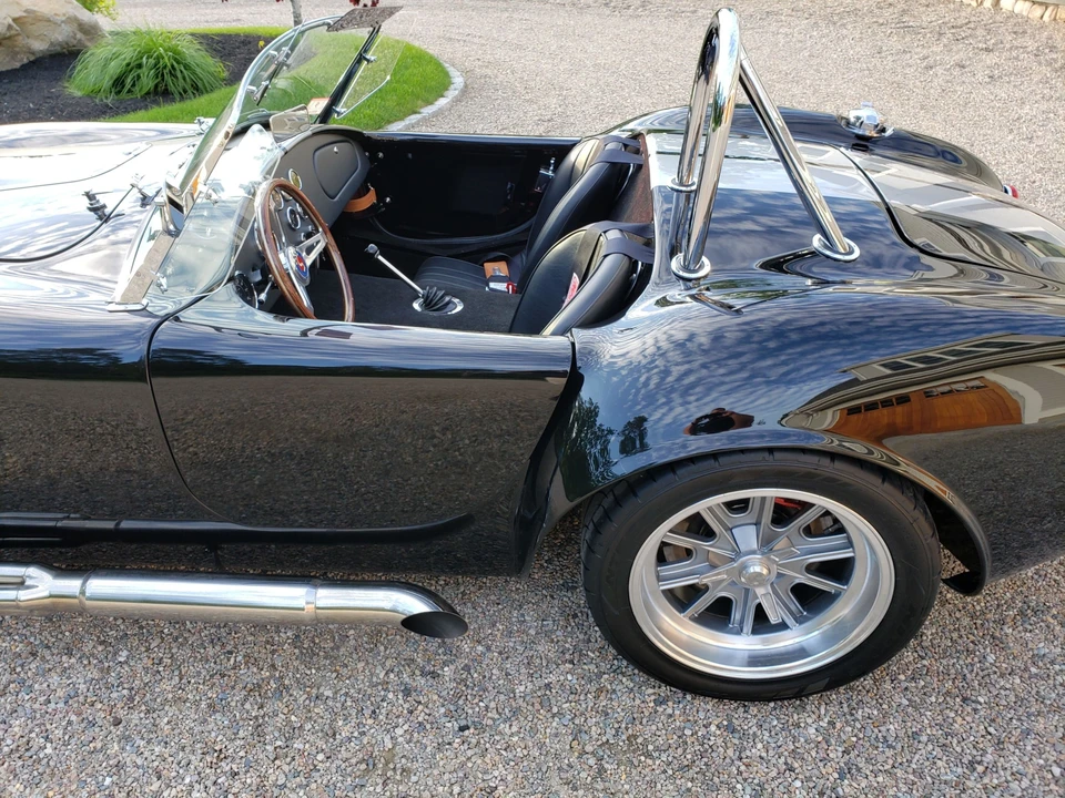 Shelby Cobra Replica - Image 14 of 31