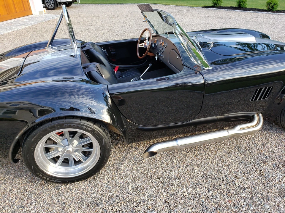 Shelby Cobra Replica - Image 25 of 31