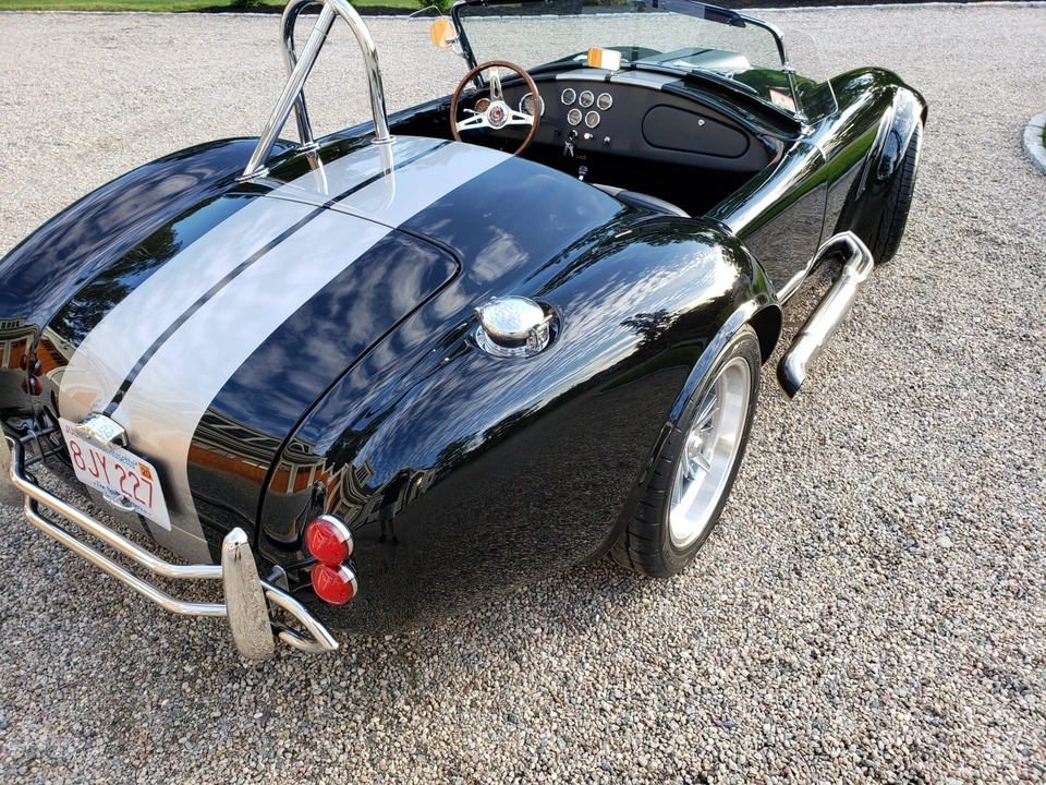 Shelby Cobra Replica - Image 23 of 31