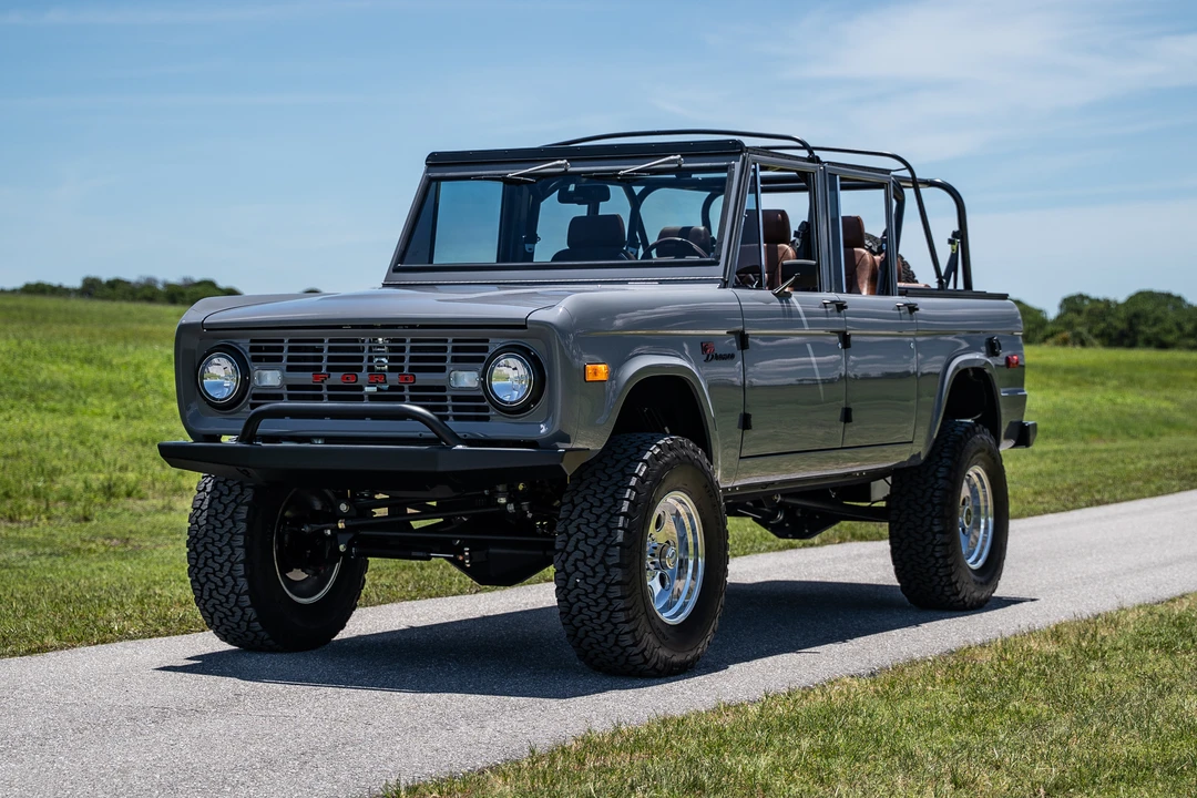 Ford Bronco 1st Gen - Image 2 of 31