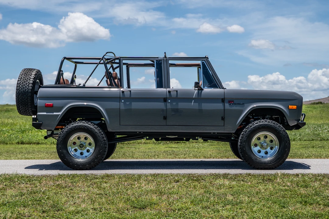 Ford Bronco 1st Gen - Image 11 of 31