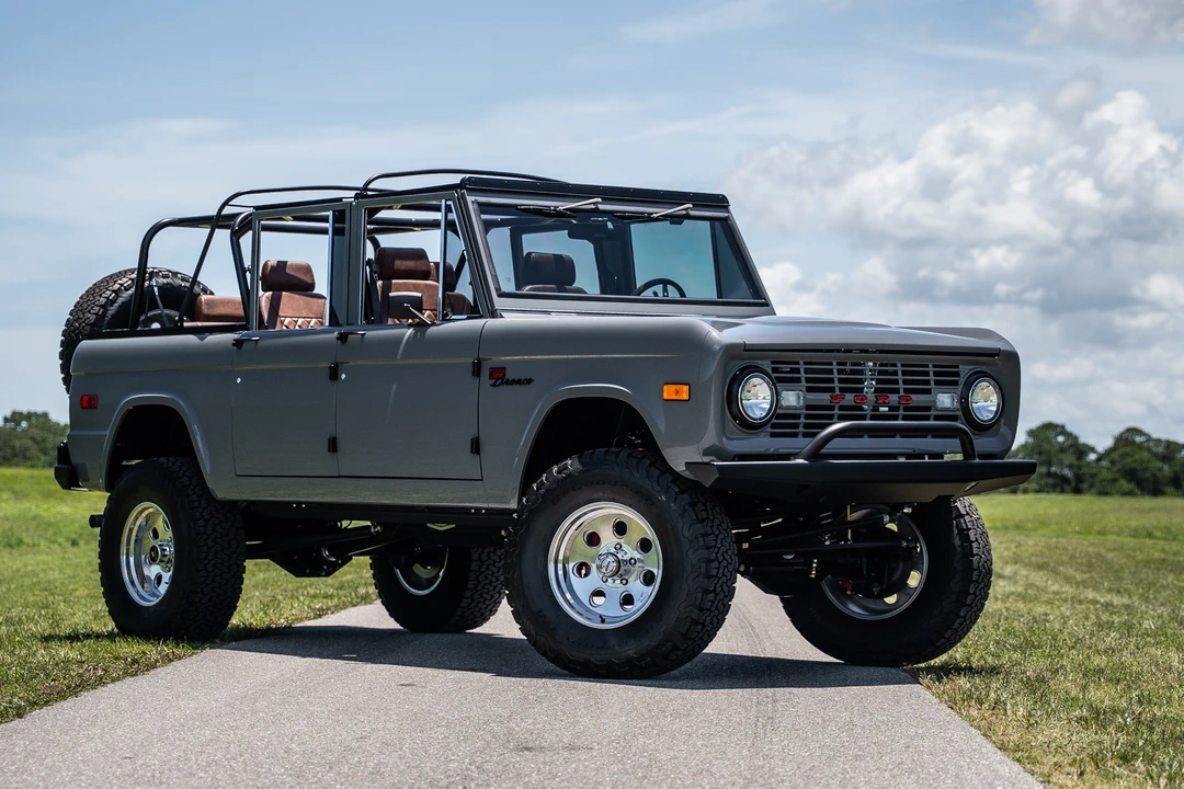 Ford Bronco 1st Gen - Image 16 of 31