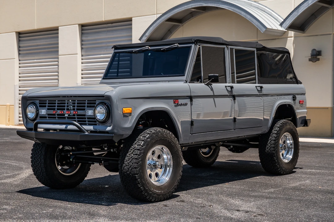 Ford Bronco 1st Gen - Image 19 of 31