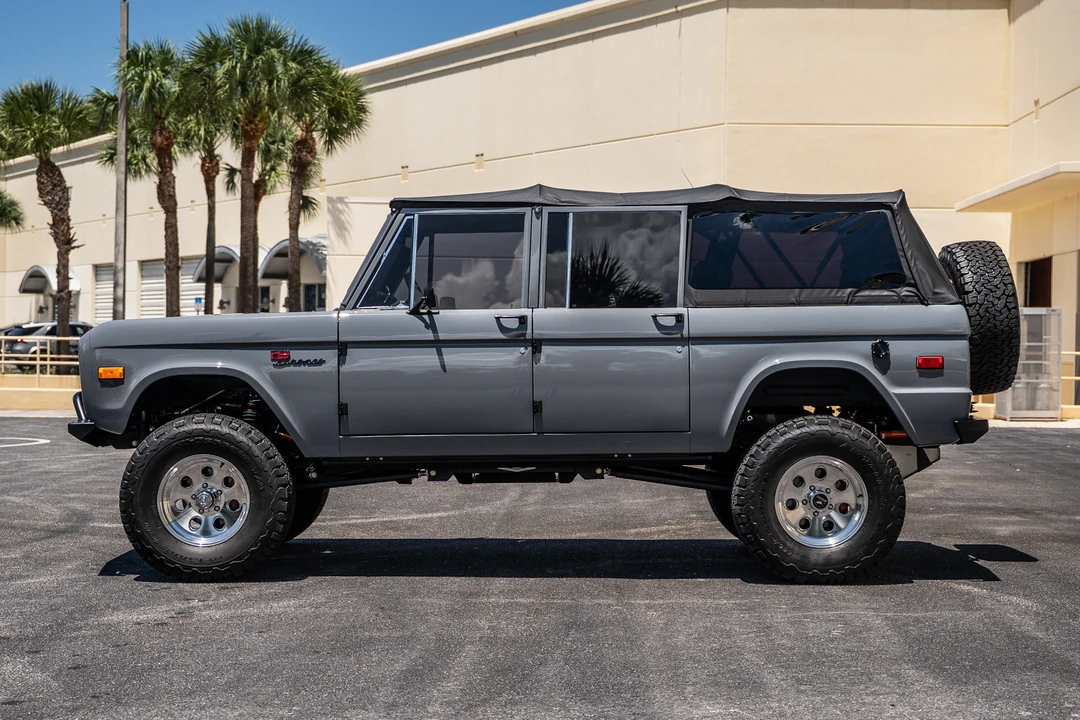 Ford Bronco 1st Gen - Image 20 of 31